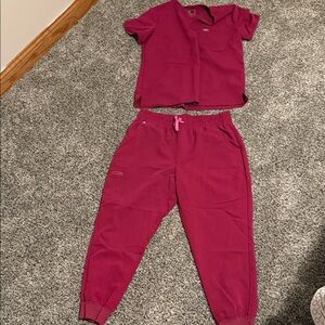 Figs Women's Pink Scrub Set